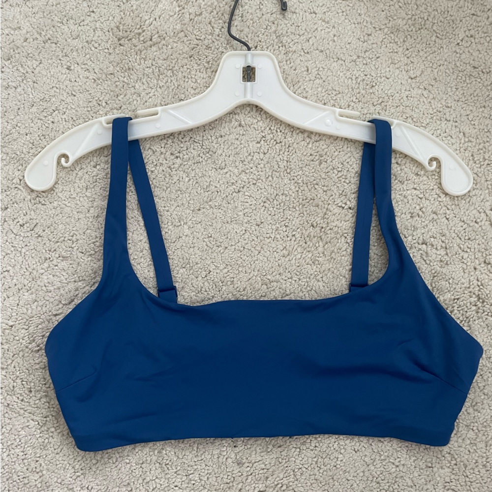 Everlane bikini top